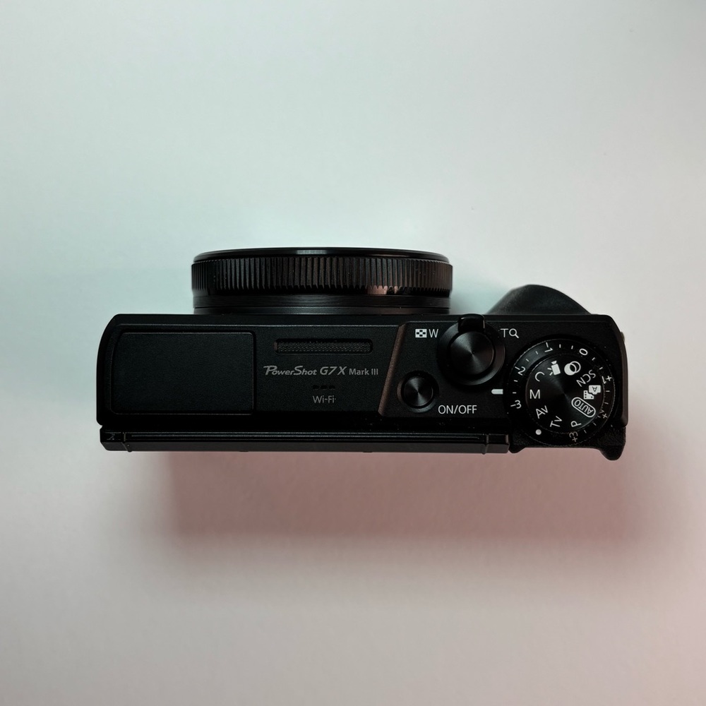 Canon G7 X Mark III Black Digital Camera - Picture 2 of 7